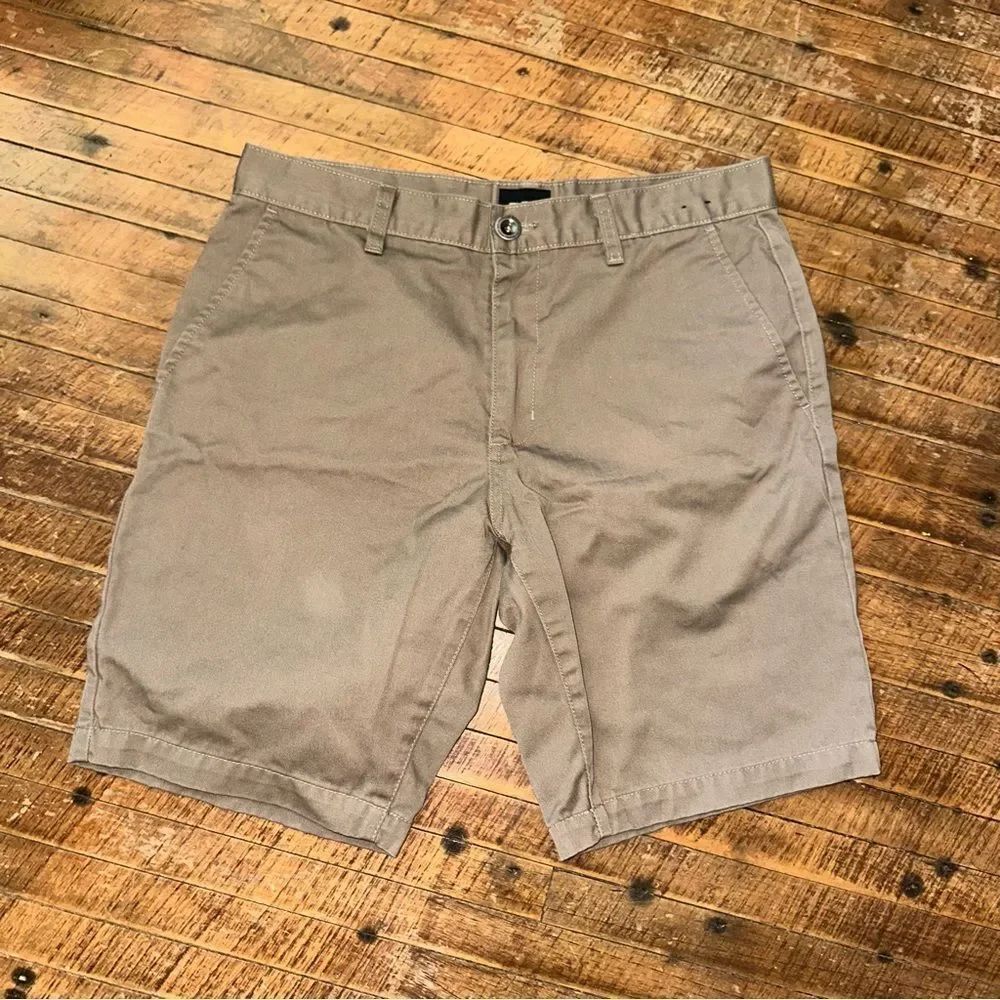 RVCA Men's Brown Flat Front Shorts